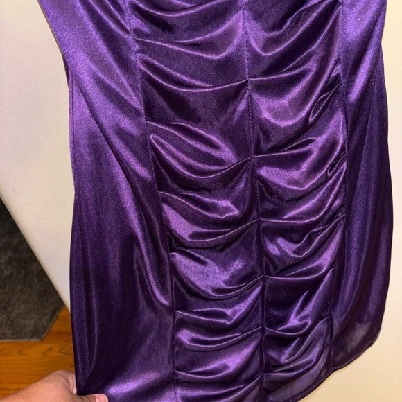 Cute little purple dress - Picture 4 of 4